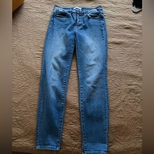 Vervet Women's Straight Leg Blue Jeans